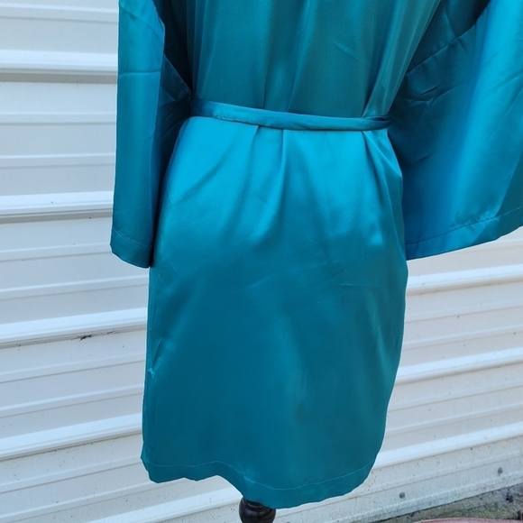 VICTORIA SECRET Teal Turquoise Blue SATIN ROBE ONE SIZE O/S WITH POCKETS Kimono - Picture 8 of 8